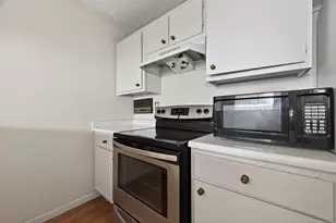 10913 Bexley Dr, Houston, TX 77099 - Photo 18