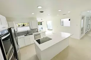 11923 Riverview Dr, Houston, TX 77077 - Photo 10