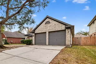 1707 Bonnie Lea Ln, Fresno, TX 77545 - Photo 1