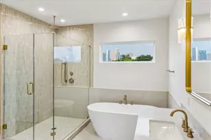 619 Bomar Ave, Houston, TX 77006 - Photo 24