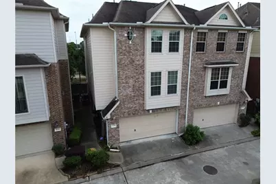 1719 Stacy Crest, Houston, TX 77008 - Photo 1
