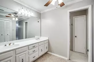 2322 Ansbury Dr, Houston, TX 77018 - Photo 14
