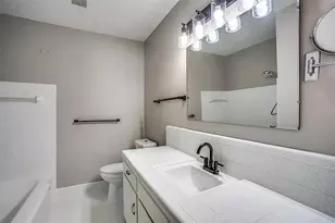 2322 Ansbury Dr, Houston, TX 77018 - Photo 18