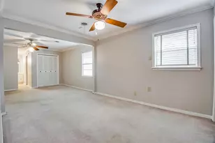 2322 Ansbury Dr, Houston, TX 77018 - Photo 12
