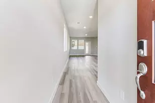 29202 Farmhouse Ests Dr, Waller, TX 77484 - Photo 2