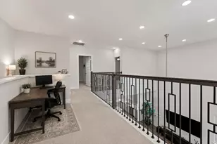 1430 W 34th 1/2 St, Houston, TX 77018 - Photo 8