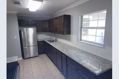 3026 Sunbeam Street, Houston, TX 77051 - Photo 6