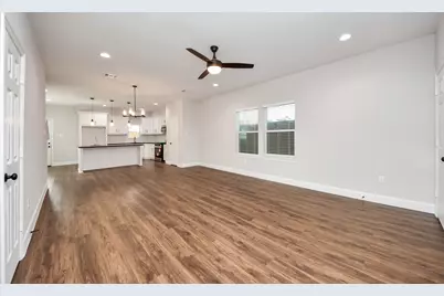 6910 J W Peavy Drive, Houston, TX 77011 - Photo 4