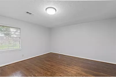 118 E Thornton Road, Houston, TX 77022 - Photo 12