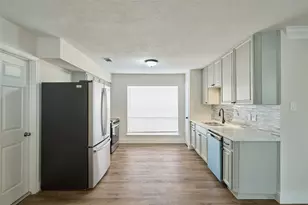 6527 Zapata Dr, Houston, TX 77083 - Photo 16