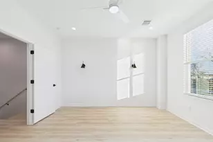 4748 Martin Hill St, Houston, TX 77018 - Photo 32