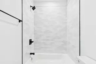 4748 Martin Hill St, Houston, TX 77018 - Photo 16