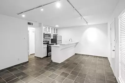 3602 Garrott Street Street #7, Houston, TX 77006 - Photo 16