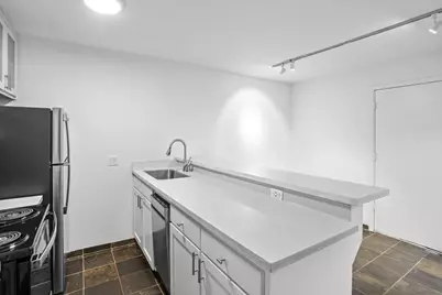 3602 Garrott Street Street #7, Houston, TX 77006 - Photo 8