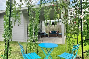 12218 Hillcroft St, Houston, TX 77035 - Photo 32