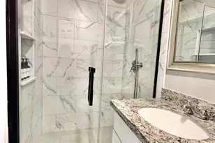 12218 Hillcroft St, Houston, TX 77035 - Photo 20
