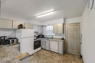 6305 Westward St, Houston, TX 77081 - Photo 8