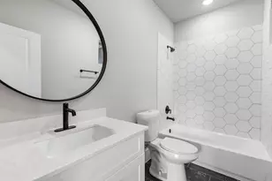 3505 Golf Dr, Houston, TX 77018 - Photo 8