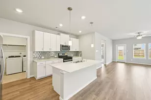 29206 Farmhouse Ests Dr, Waller, TX 77484 - Photo 2