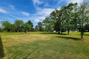 1828 State Hwy 75 Hwy N, Huntsville, TX 77320 - Photo 18