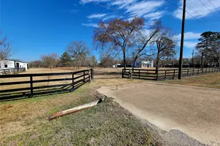 1828 State Hwy 75 Hwy N, Huntsville, TX 77320 - Photo 48