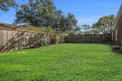 215 Avenue Of Oaks Street, Houston, TX 77009 - Photo 20