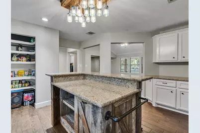 1010 Kilgore Road, Baytown, TX 77520 - Photo 16