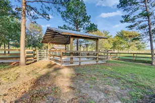 1010 Kilgore Rd, Baytown, TX 77520 - Photo 4