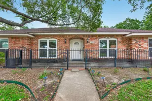 2003 Point Clear Ct, Missouri City, TX 77459 - Photo 4