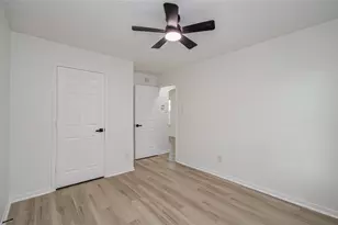 21130 Grandin Wood Ct, Humble, TX 77338 - Photo 18