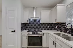 21130 Grandin Wood Ct, Humble, TX 77338 - Photo 8