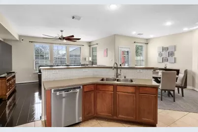 3727 Norwood Glen Lane, Friendswood, TX 77546 - Photo 16