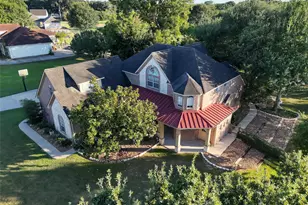 211 Brazos Hill Ln, Sealy, TX 77474 - Photo 2
