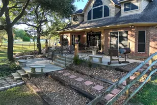 211 Brazos Hill Ln, Sealy, TX 77474 - Photo 4