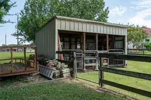 211 Brazos Hill Ln, Sealy, TX 77474 - Photo 40