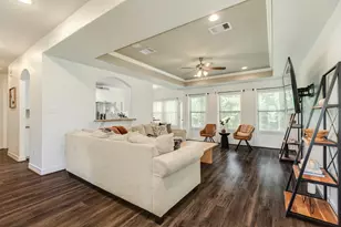 46 Ivy Ct, Jones Creek, TX 77541 - Photo 6