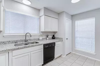 213 Willoughby Drive, Richmond, TX 77469 - Photo 10