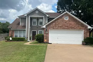 2305 Katherine St, Brenham, TX 77833 - Photo 1