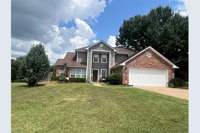 2305 Katherine Street, Brenham, TX 77833 - Photo 2