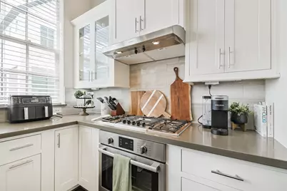 4041 Leeland Street, Houston, TX 77023 - Photo 8