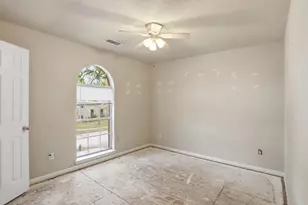 2412 Piney Woods Dr, Pearland, TX 77581 - Photo 32