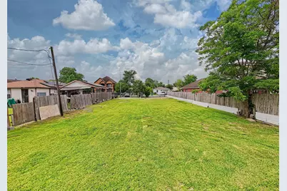 2819 Hitchcock Street, Houston, TX 77093 - Photo 8