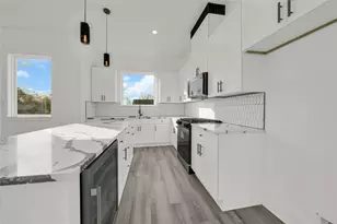 4406 Bond St, Houston, TX 77026 - Photo 4