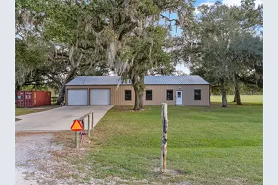 101 Oak Creek Drive, Van Vleck, TX 77482 - Photo 1