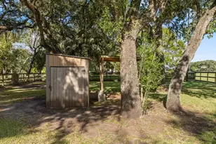 101 Oak Creek Dr, Van Vleck, TX 77482 - Photo 38