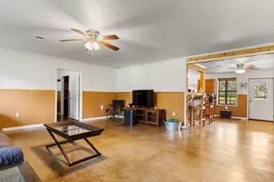 101 Oak Creek Dr, Van Vleck, TX 77482 - Photo 8