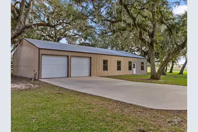 101 Oak Creek Drive, Van Vleck, TX 77482 - Photo 4