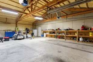 101 Oak Creek Dr, Van Vleck, TX 77482 - Photo 32