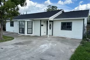 2318 Kingsdale Dr, Deer Park, TX 77536 - Photo 1