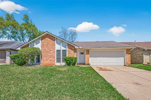 3031 Shawnee Dr, Sugar Land, TX 77479 - Photo 2